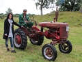 Nina och Lars på Farmall A